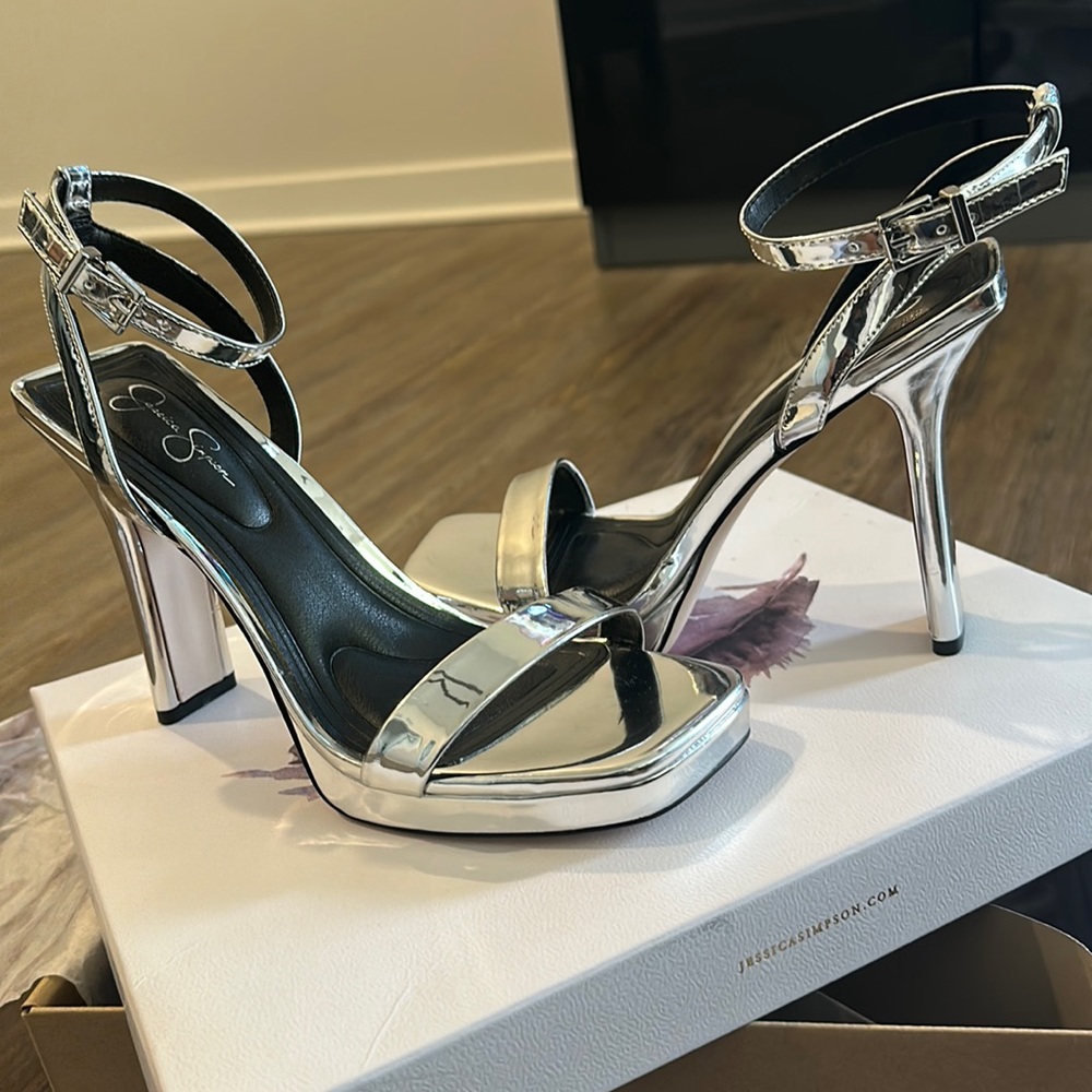 Jessica Simpson Silver Metallic Sandal